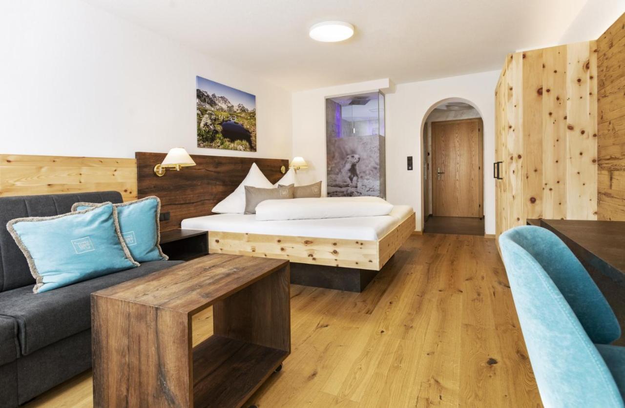 Hotel Garni Tirol Ladis Exteriör bild