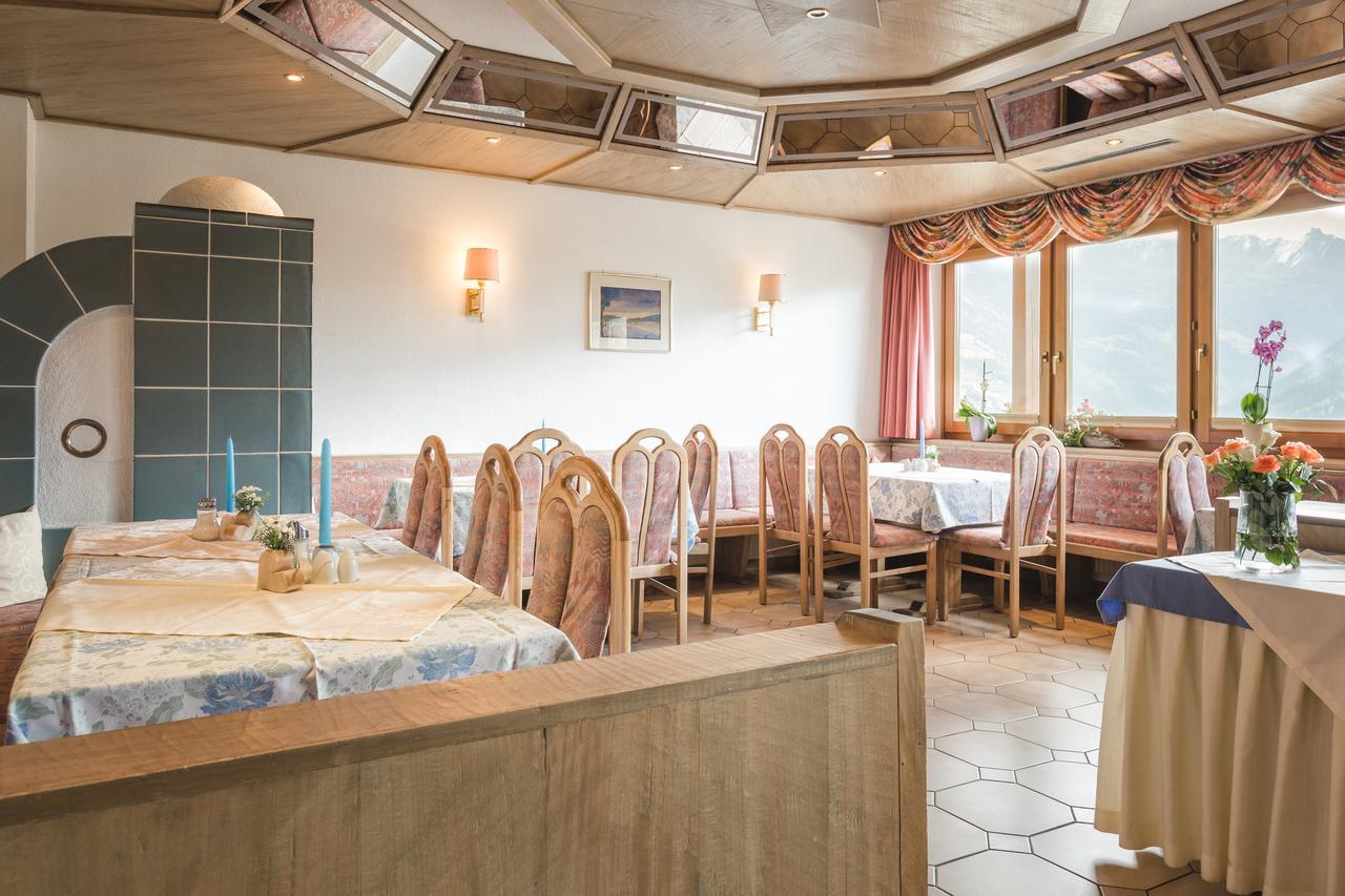 Hotel Garni Tirol Ladis Exteriör bild